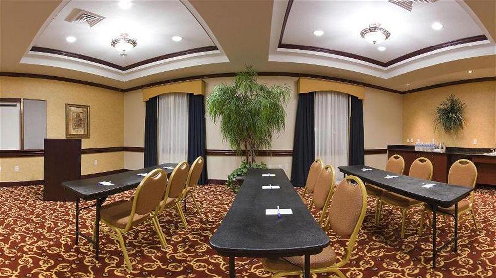 Holiday Inn Express & Suites Wharton By Ihg Exterior photo